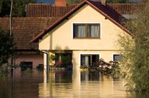 Poistenie & Financie, s.r.o., poistenie domu, bytu domácnosti, zaplavený dom